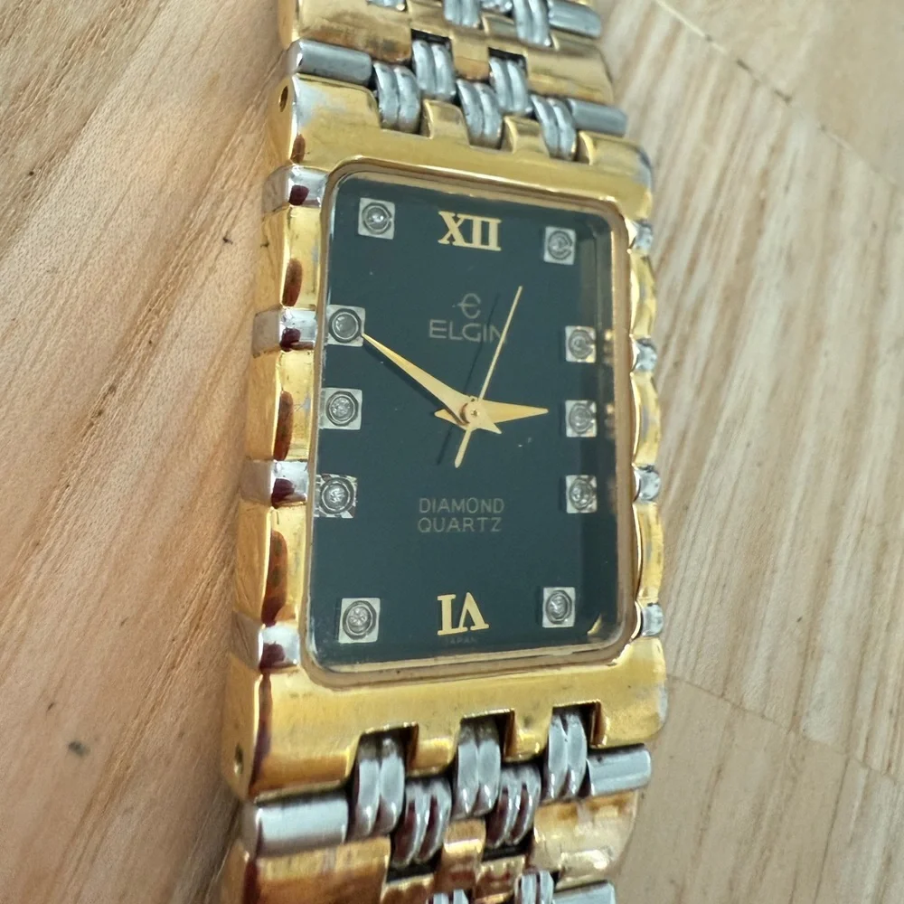 Elgin men’s rectangular black dial diamond two tone dress watch NEW BATTERY